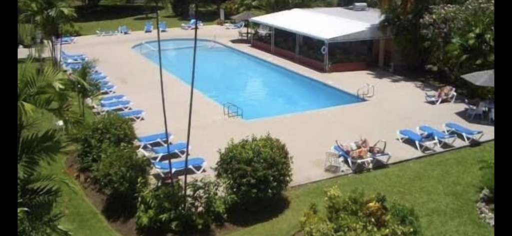 golden view 428 pool